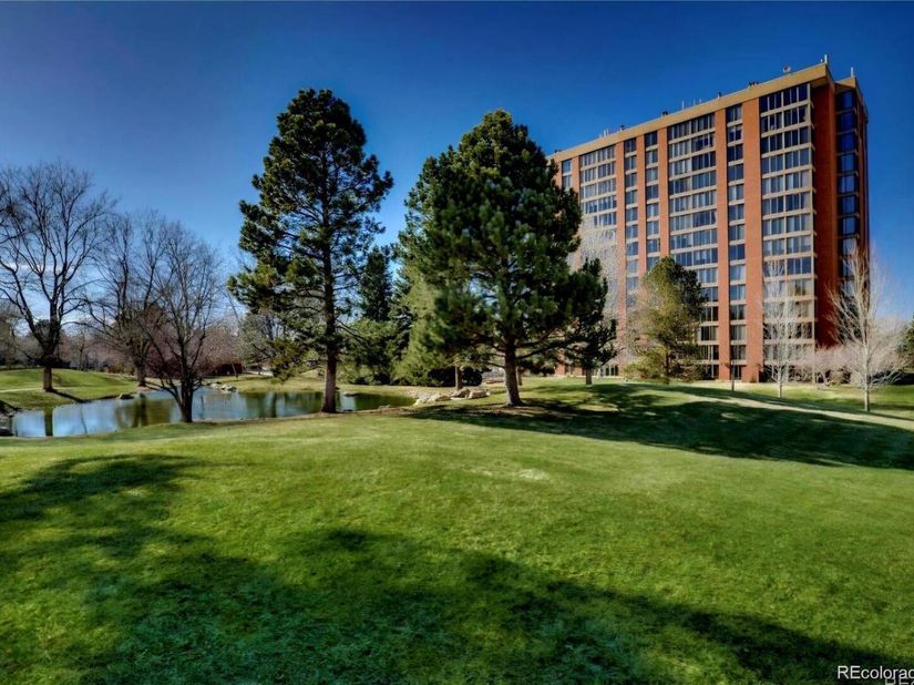1900 E Girard Place 606, Englewood CO 80113