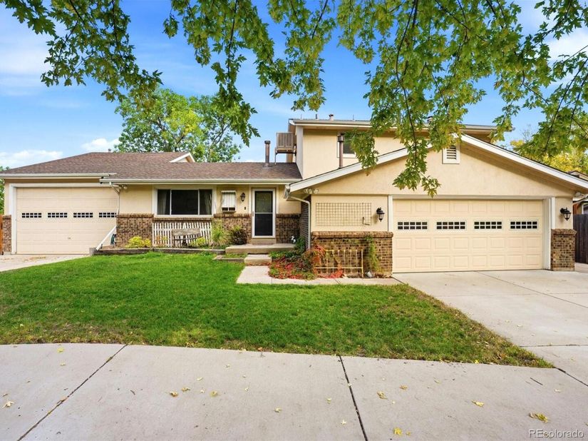 8374 S Yukon Street, Littleton CO 80128