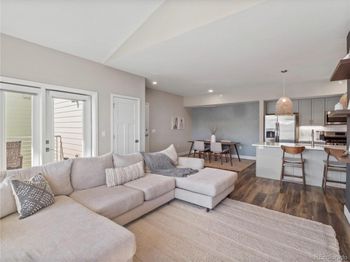 210 S Cherrywood Drive