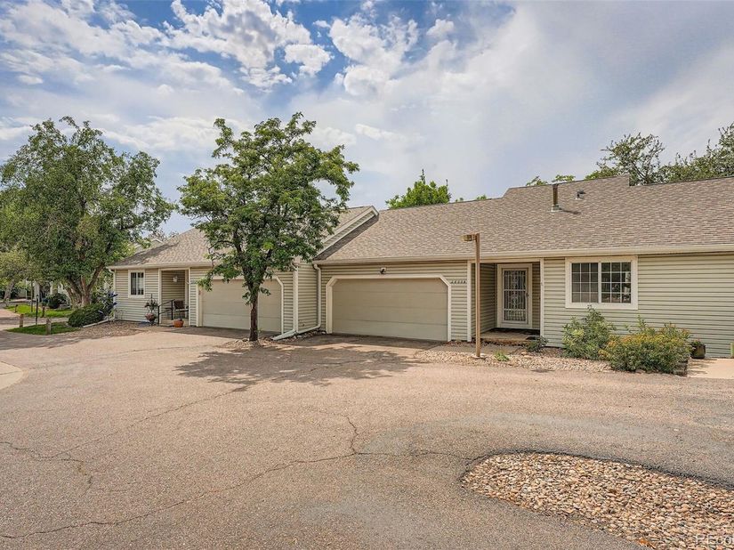 2800 S Heather Gardens Way B, Aurora CO 80014
