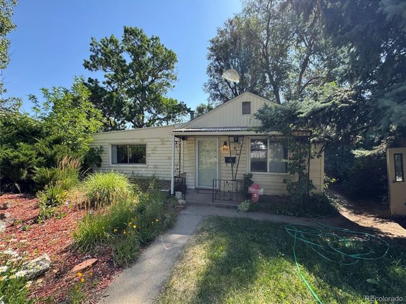 800 Stuart Street, Denver CO 80204