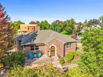 1090 Bonnie Brae Boulevard