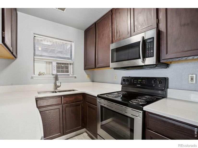 225 E 8th Avenue 6, Longmont CO 80504