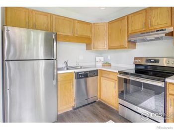 750 W Moorhead Circle