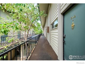 1842 Canyon Boulevard