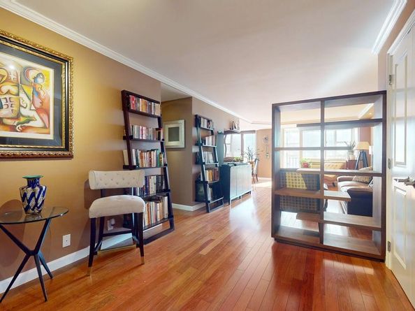 118-17 Union Turnpike 5H, Forest Hills NY 11375