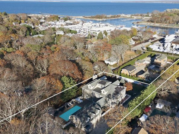 33A Newtown Road, Hampton Bays NY 11946