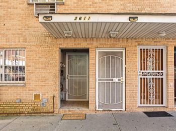 2611 Decatur Avenue