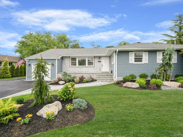 827 Aberdeen Road, Bay Shore NY 11706