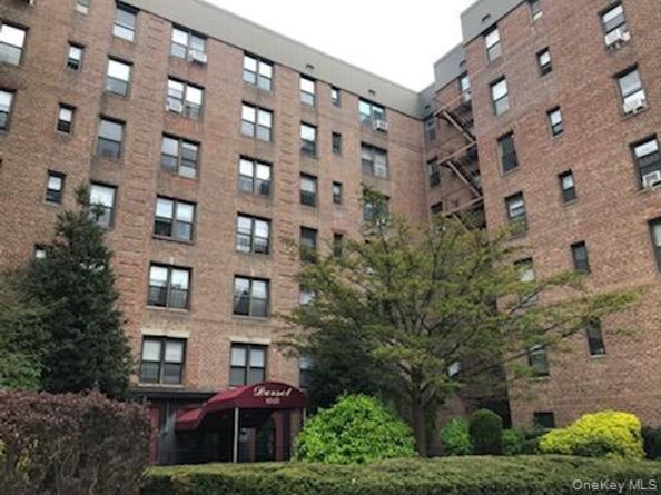 83-25 98th 2T, Woodhaven NY 11421