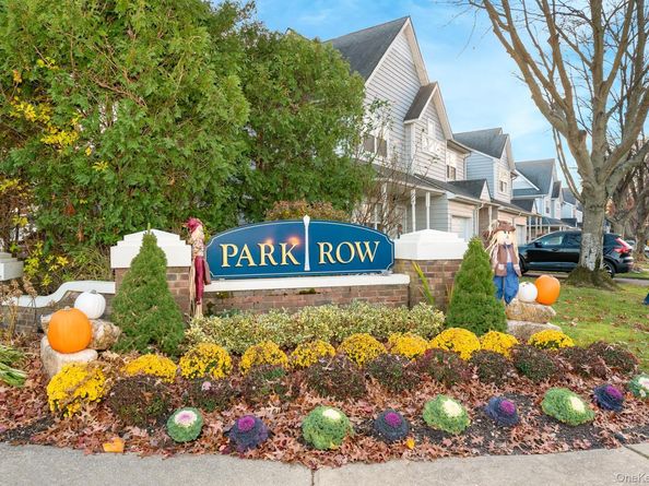 5 Northwood Boulevard, Central Islip NY 11722