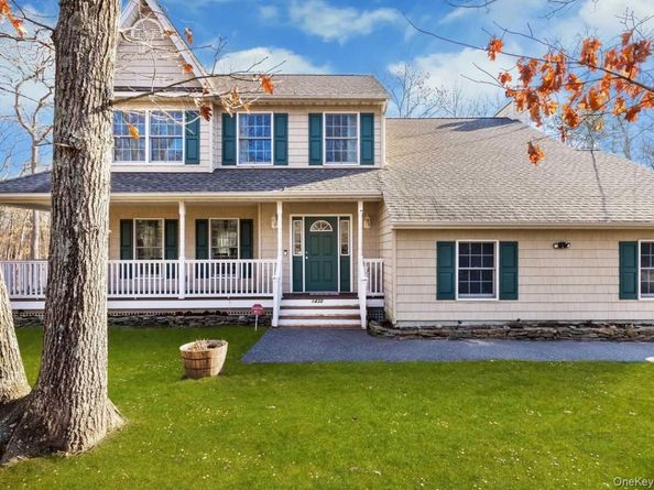 1430 Wading River Manor Road, Wading River NY 11792