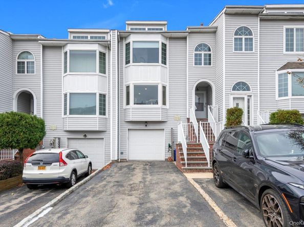 242-25A Oak Park Drive, Douglaston NY 11362