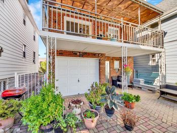 2877 Waterbury Avenue