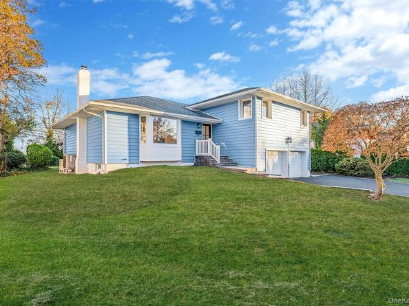 64 Hedgerow Lane, Jericho NY 11753