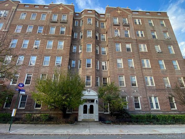 7915 35th Avenue 3C, Jackson Heights NY 11372