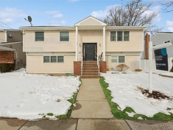 4274 Broadway, Island Park NY 11558