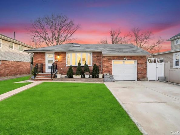 1810 N Jerusalem Road, North Bellmore NY 11710