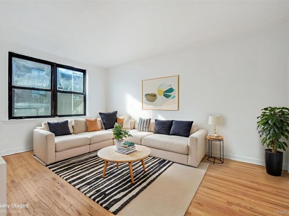 52-18 39th Avenue 3C, Woodside NY 11377