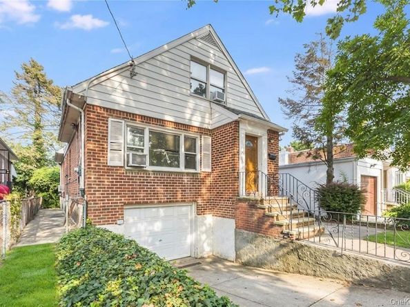 80-15A 168th Street, Flushing NY 11432