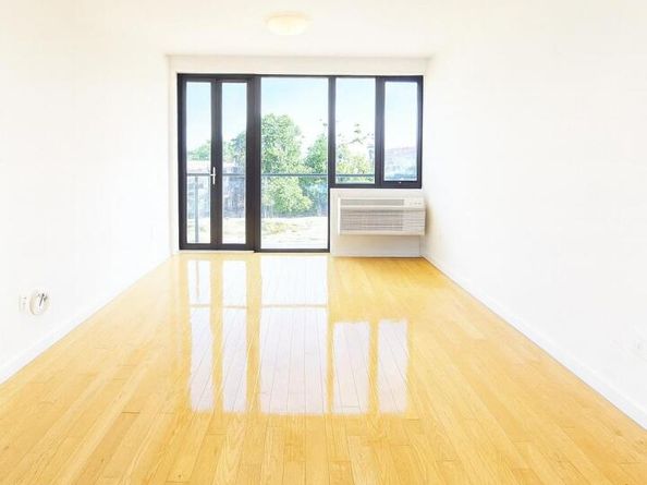 60-70 Woodhaven Boulevard 3A, Elmhurst NY 11373