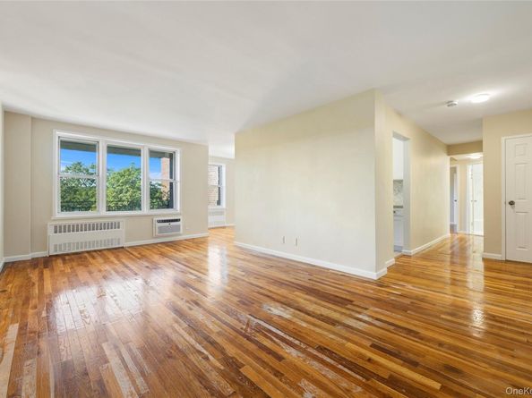 42 Pine Street 3B, Yonkers NY 10701