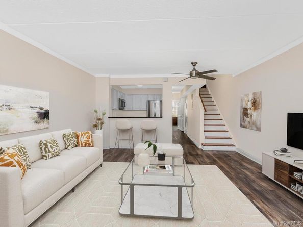 121 Sunset Boulevard 10121, Bronx NY 10473