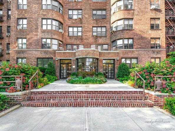 98-120 Queens Boulevard 5D, Rego Park NY 11374