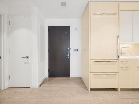 252 south Street 68K, New York (Manhattan) NY 10002