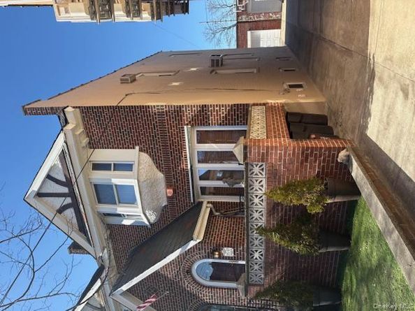 7547 Furmanville Avenue, Middle Village NY 11379