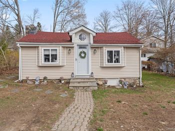 32 Forest Lane