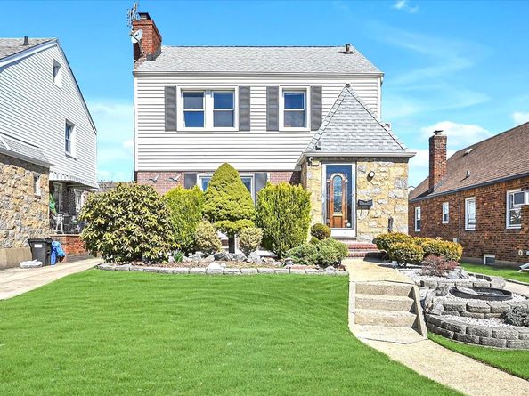 163-29 16th Avenue, Whitestone NY 11357