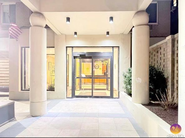 11817 Union Street 14J, Forest Hills NY 11357