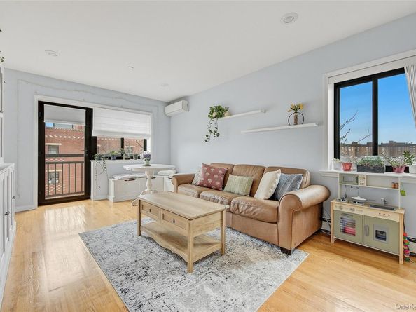 84-05 Queens Boulevard 5C, Elmhurst NY 11373