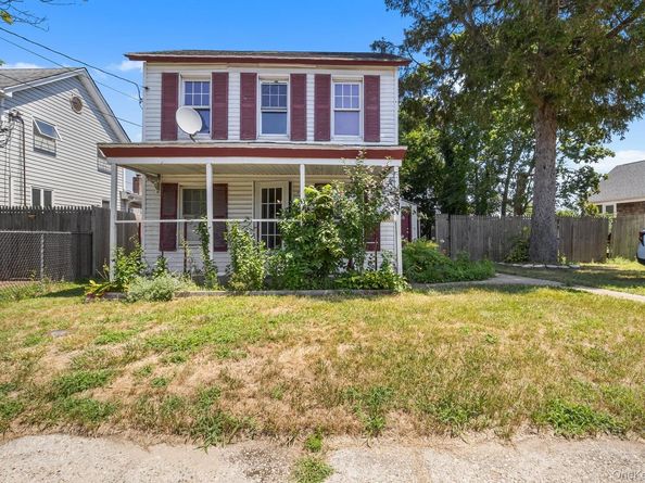 59 Irish Lane, East Islip NY 11730