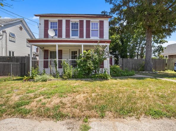 59 Irish Lane, East Islip NY 11730