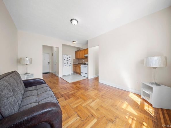 1372 Shakespeare Avenue 4D, Bronx NY 10452