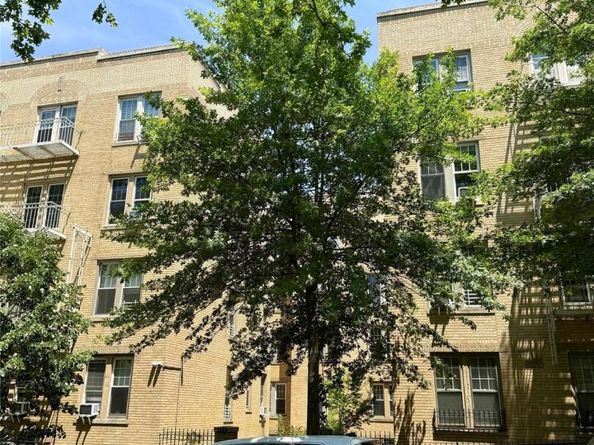 561 41st Street 2C, Brooklyn NY 11232