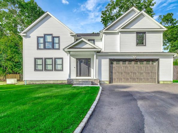 223 Townline Road, Commack NY 11725