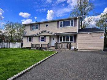 69 Commercial Boulevard