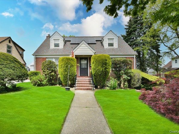246-35 85th Road, Bellerose NY 11426
