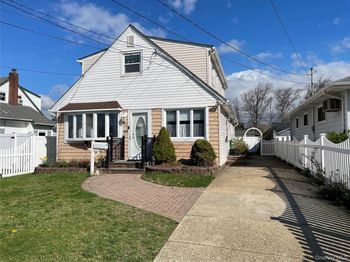 70 E Neptune Avenue