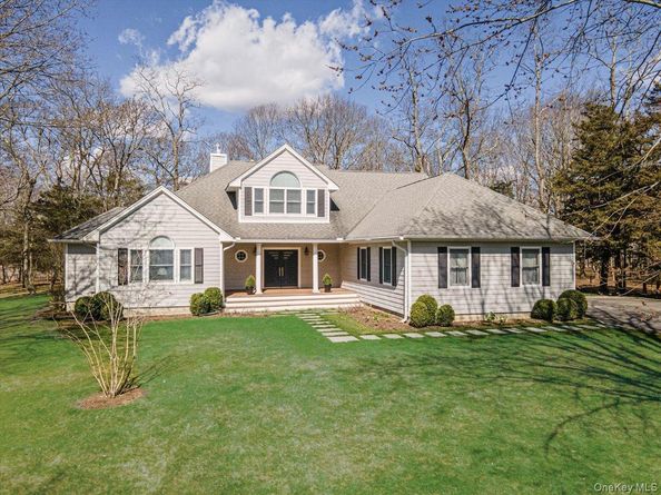 441 S Country Road, East Patchogue NY 11772