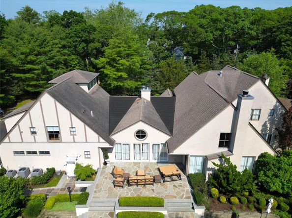 10 Cedar Lane, Remsenburg NY 11960