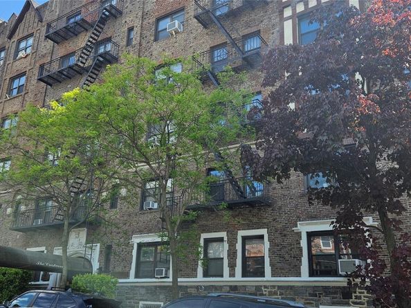 130 Bay Ridge Parkway 4E, Brooklyn NY 11209