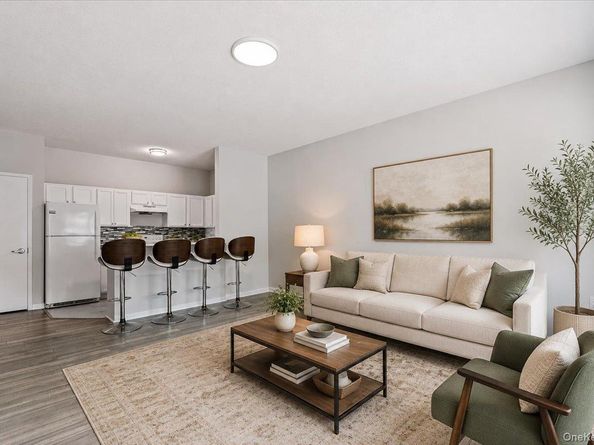 221 Beach 80th Street 1G, Far Rockaway NY 11693