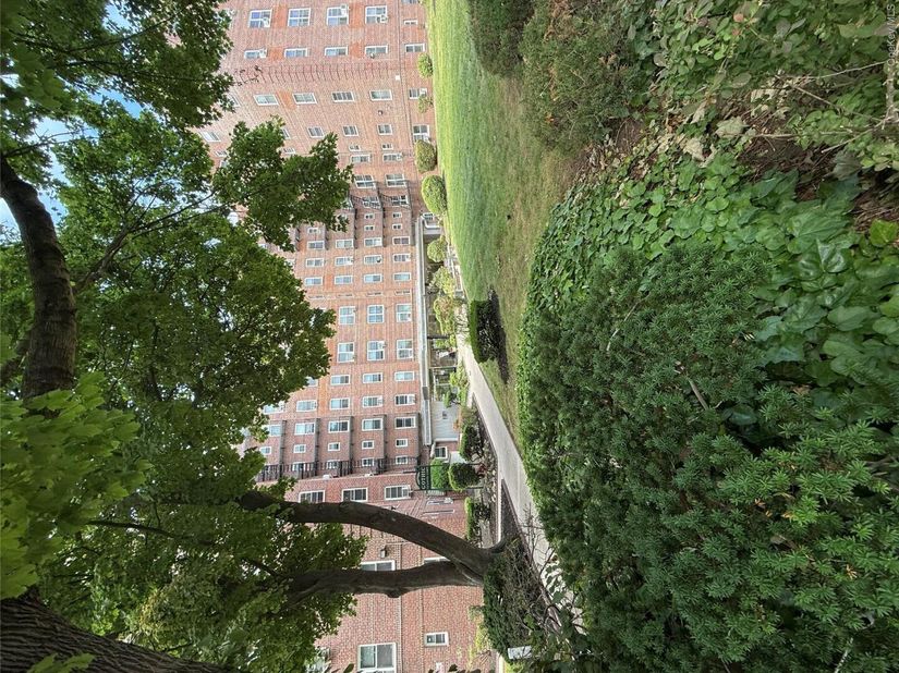 84-50 169th Street 508, Jamaica Hills NY 11432