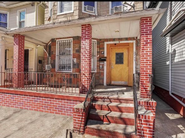 10455 39th Avenue, Corona NY 11368