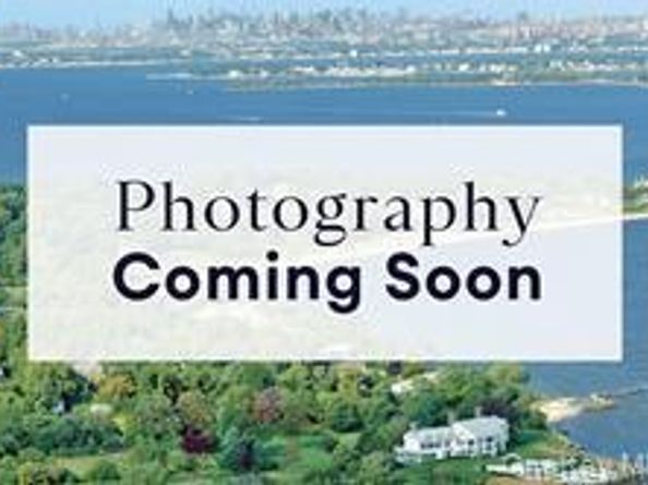 5 Sobro Avenue, Valley Stream NY 11580