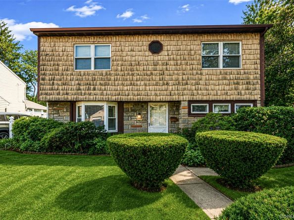 2439 2nd Street, East Meadow NY 11554